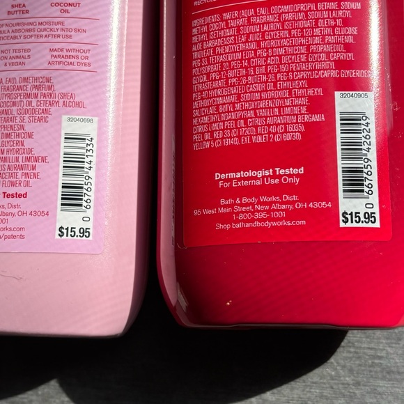Bath & Body Works Strawberry Pound Cake Body Wash - full size Bottles - Picture 5 of 5
